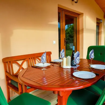 Hullam Nyaralo Apartment Balatonmariafurdo